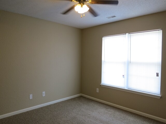 Building Photo - 5624 Wood Hollow Dr