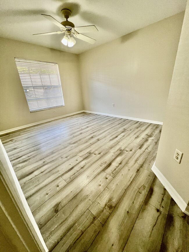 Building Photo - 37228 Grassy Hill Ln