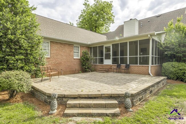 Building Photo - 127 Hudson Way