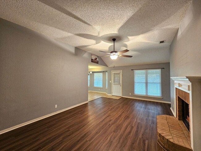 Building Photo - NEW IN MANAGEMENT - AVAILABLE NOW!