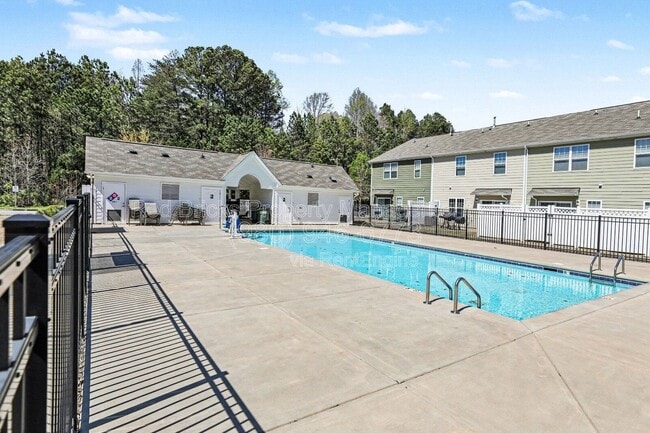 Building Photo - 9315 Grand Valley Dr