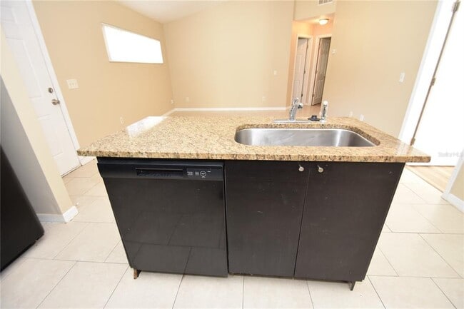 Building Photo - 27 Bunker View Dr