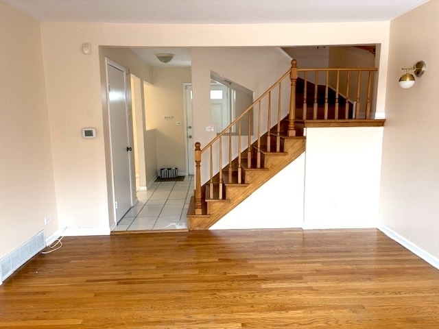 Building Photo - 811 Hibbard Rd