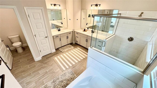 Building Photo - 12533 Charmed Dr