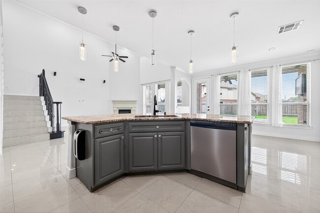 Building Photo - 7035 Belle Meadow Ln