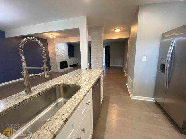 Building Photo - 279 Quail Run