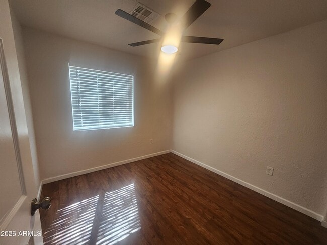 Building Photo - 918 E Garfield St