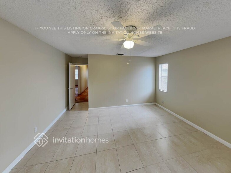 Building Photo - 1406 NW 113th Terrace