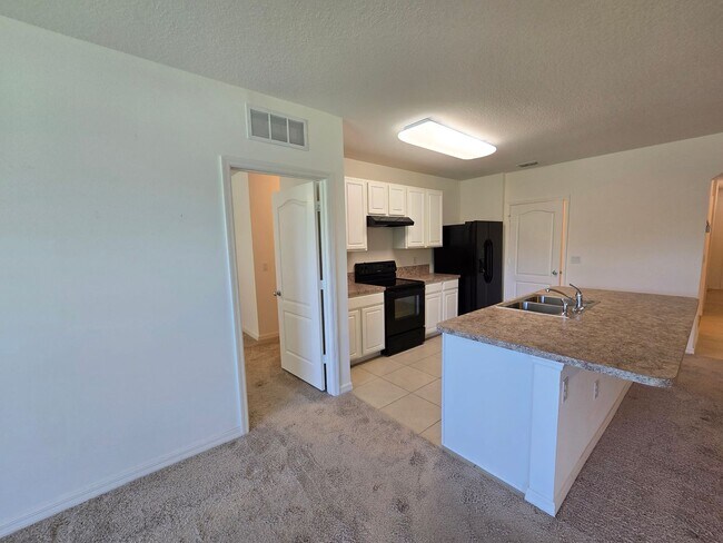 Building Photo - 121 Fishermans Cove Dr