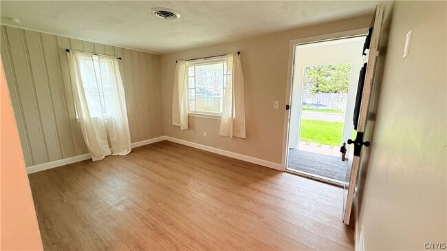 Building Photo - 4900 Bear Rd