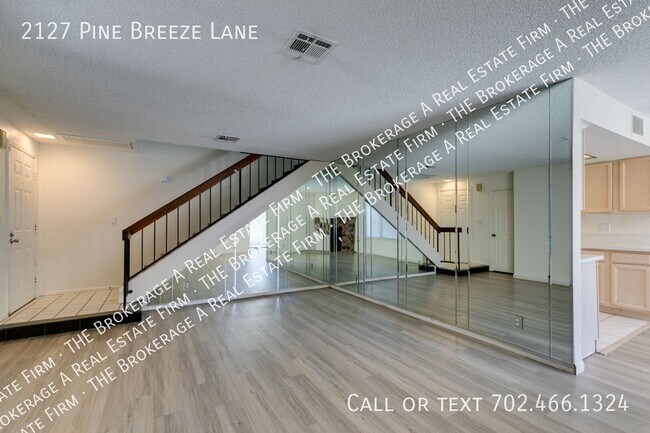 Building Photo - 2127 Pine Breeze Ln