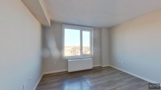 Building Photo - 2 bedroom in JAMAICA HILLS NY 11432