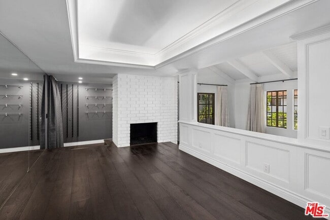 Building Photo - 1060 Chantilly Rd