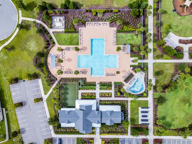 Building Photo - 3 Bedroom Resort Style Living in Gated Community