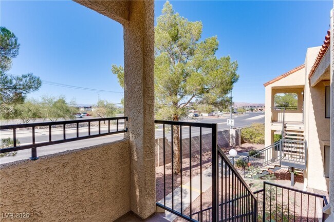 Building Photo - 601 Cabrillo Cir