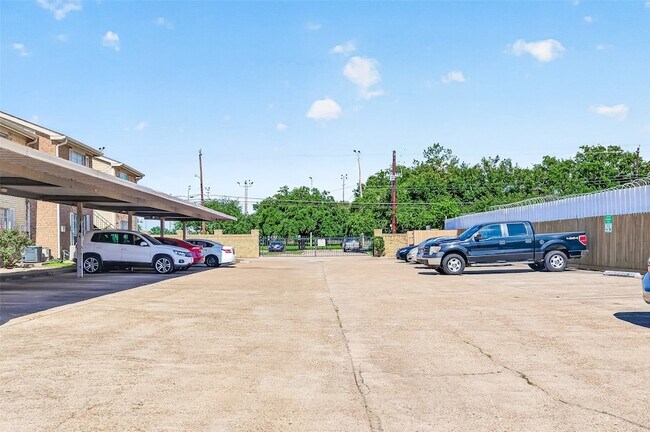 Building Photo - 3600 Jeanetta St