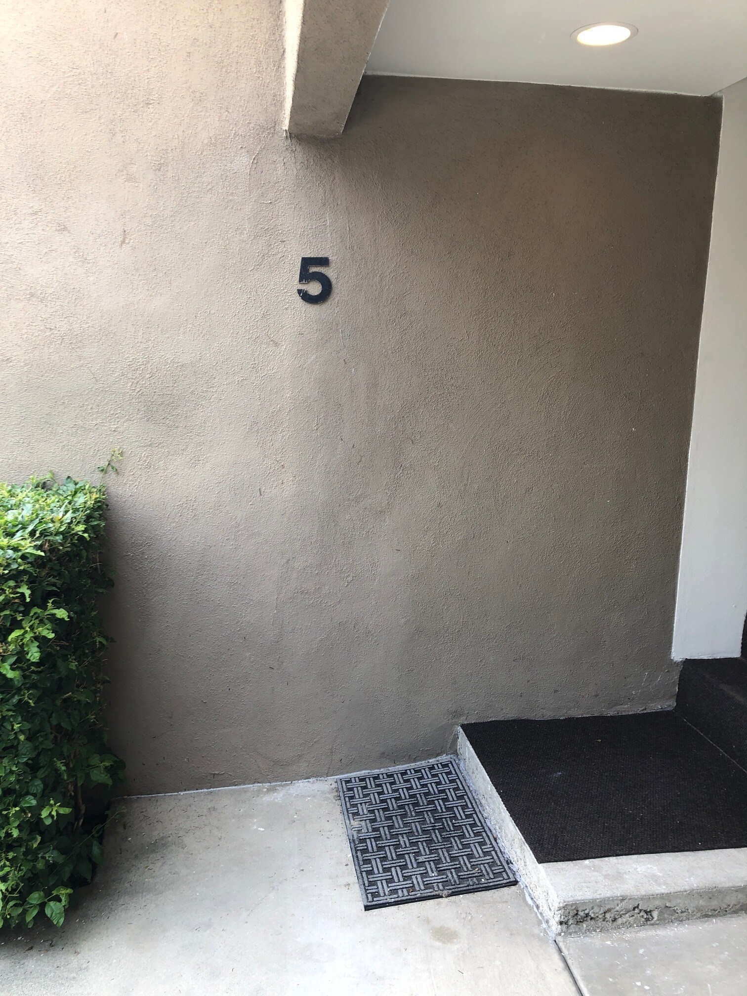 Building Photo - 1733 Lucile Ave