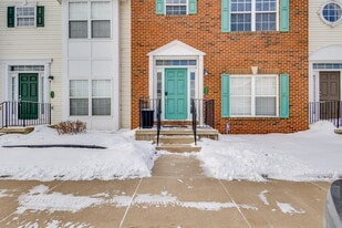 Building Photo - 433 Abbey St