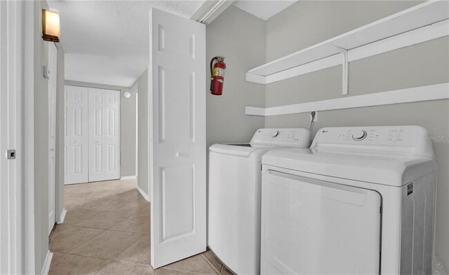 Building Photo - 514 Orange Dr