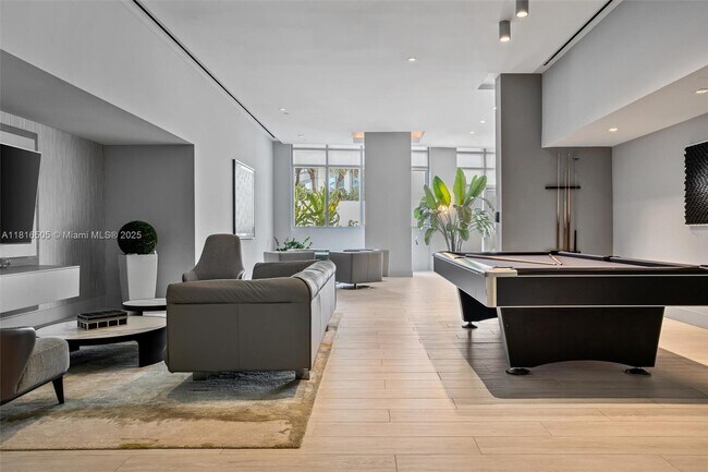 Building Photo - 3535 S Ocean Dr