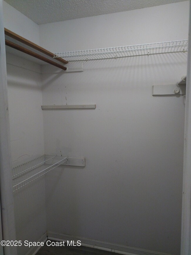 Building Photo - 765 John Carroll Ln