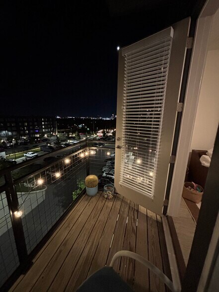 Building Photo - 51 Lucile St