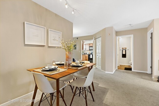 Building Photo - 1631 Westminster Dr