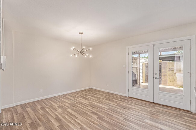 Building Photo - 5121 N Granite Reef Rd