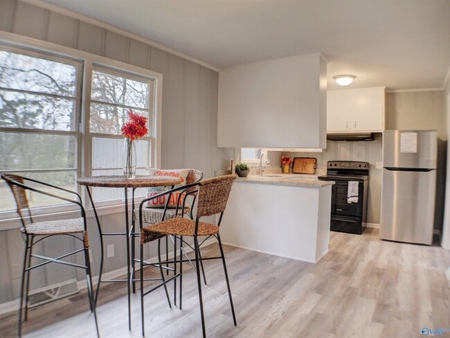 Building Photo - 4213 Eastland Dr NW