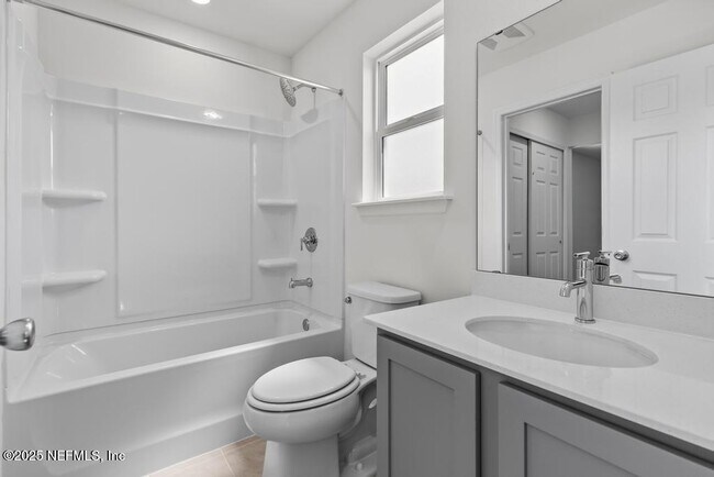 Building Photo - 125 Beach Palm Ct