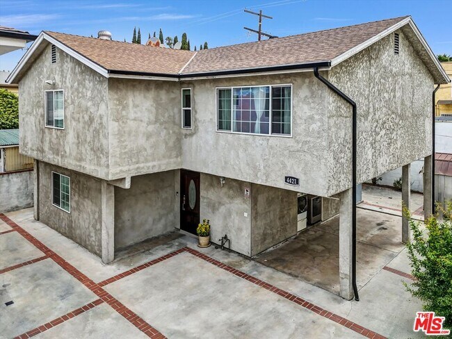 Building Photo - 4421 Prospect Ave