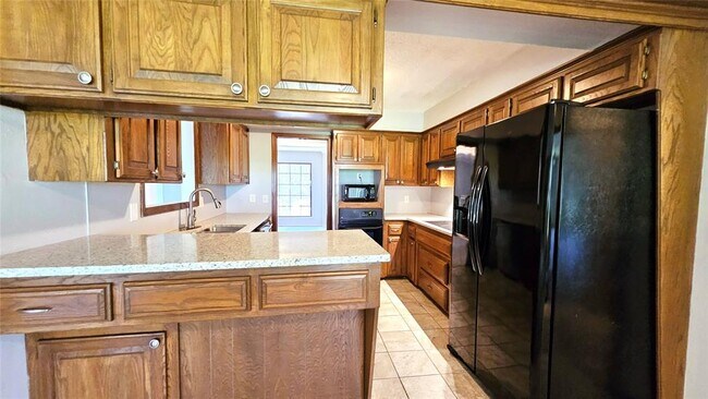 Building Photo - 4009 Cherry Hill Ln