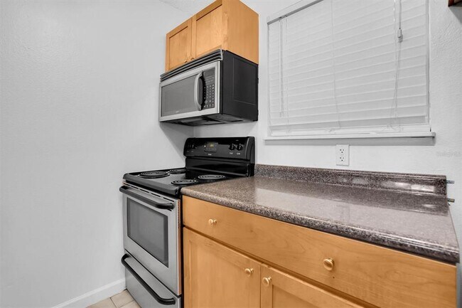 Building Photo - 2500 Winding Creek Blvd