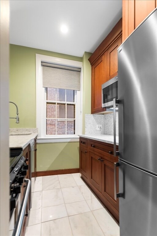 Building Photo - 80 West Cedar St