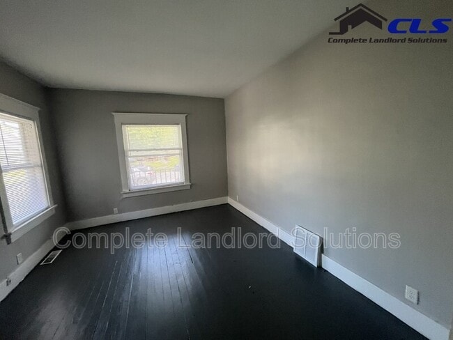 Primary Photo - 1231 S 10th St