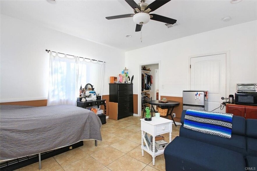 Building Photo - 2134 N Thomas St