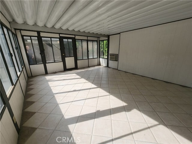 Building Photo - 5165 Pearblossom Dr