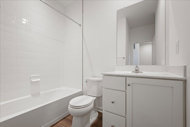 Building Photo - 644 Hemsworth Ln