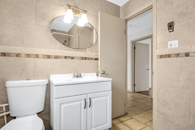 Building Photo - 26 SW Cutoff