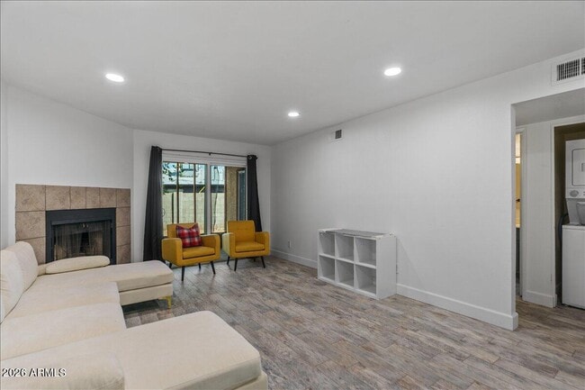 Building Photo - 2515 N 52nd St