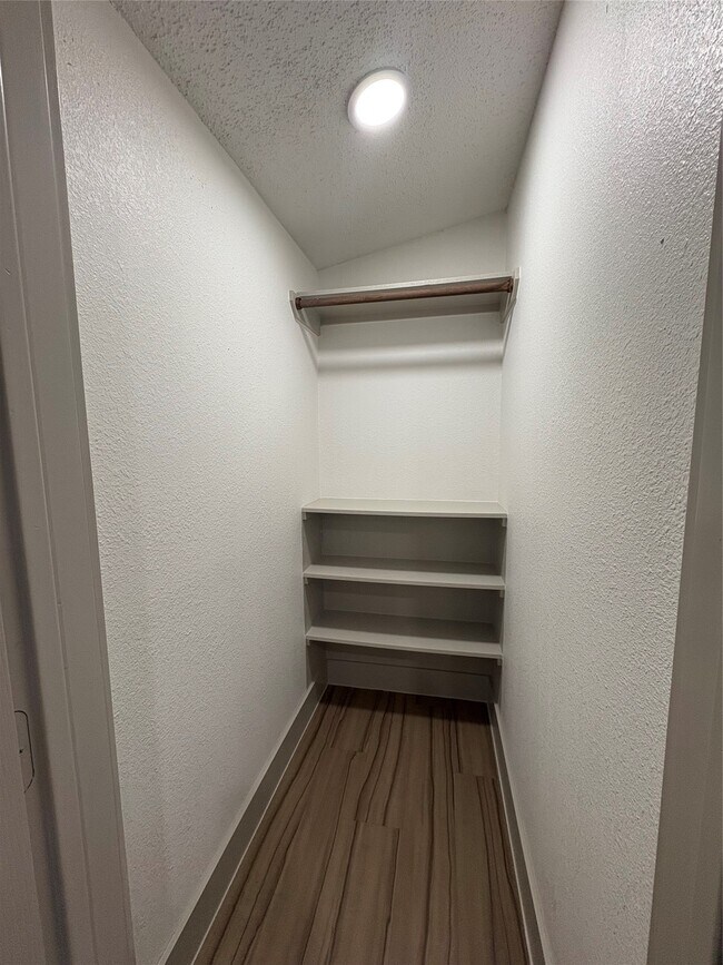 Building Photo - 23732 Panky Ln