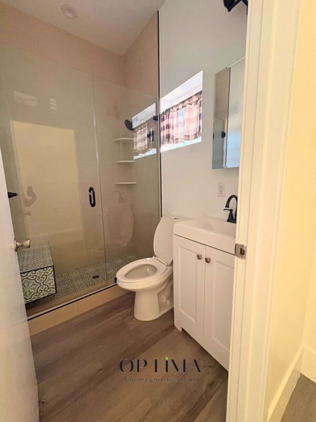 Building Photo - $500 Move-In Special! | Private Studio Home in Lake Balboa