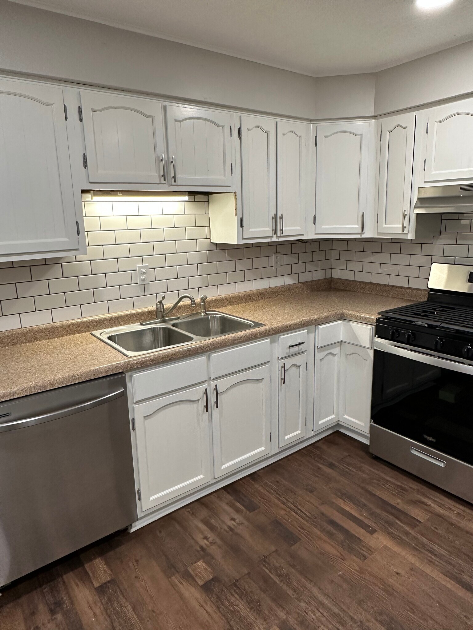 Building Photo - 8101 Shibler Dr