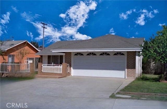 Primary Photo - 4865 Harold St