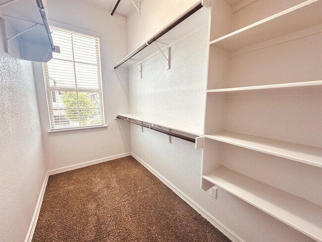 Building Photo - 18102 Pomelo Ln