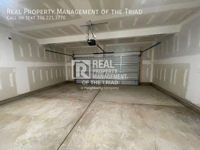 Building Photo - 1750 Pie Filling Dr