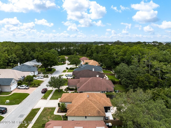 Building Photo - 8575 Crooked Tree Dr