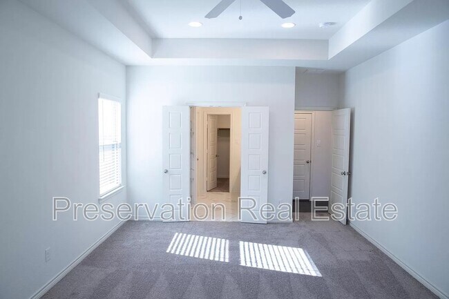 Building Photo - 2925 Gordon Ave