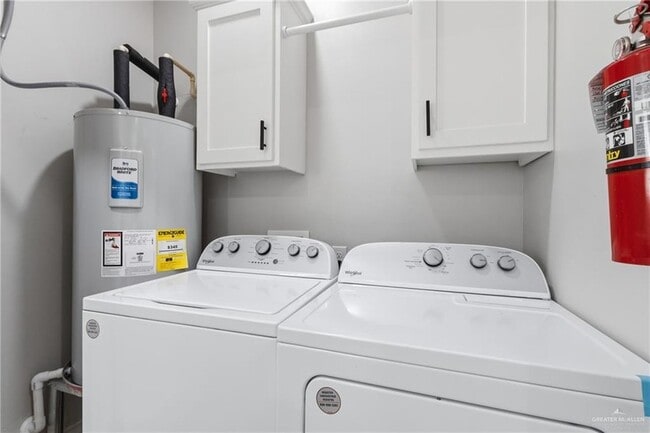 Building Photo - 2809 E Israel Ave