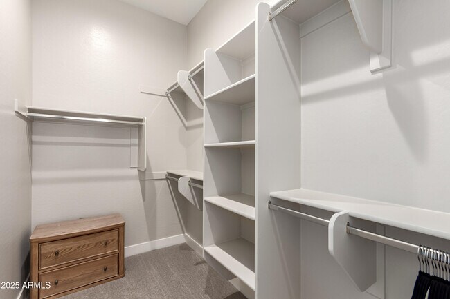 Building Photo - 22433 E Cattle Dr
